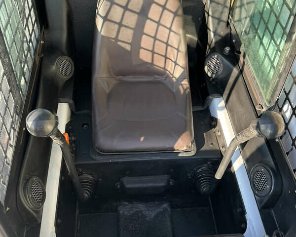 Бобкэт 864, объемом двигателя 0 л и пробегом 420 тыс. км за 25500 $, фото 9 на Automoto.ua