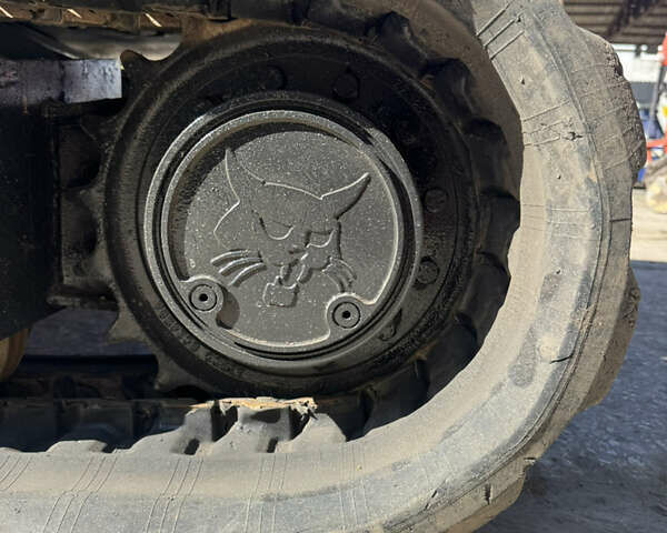 Бобкэт Е, объемом двигателя 0 л и пробегом 2 тыс. км за 42000 $, фото 5 на Automoto.ua