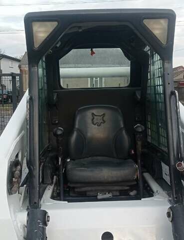 Білий Бобкет С300, об'ємом двигуна 3.3 л та пробігом 5 тис. км за 25900 $, фото 8 на Automoto.ua