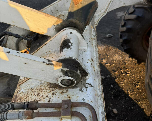 Белый Бобкэт B, объемом двигателя 0 л и пробегом 100 тыс. км за 53000 $, фото 22 на Automoto.ua