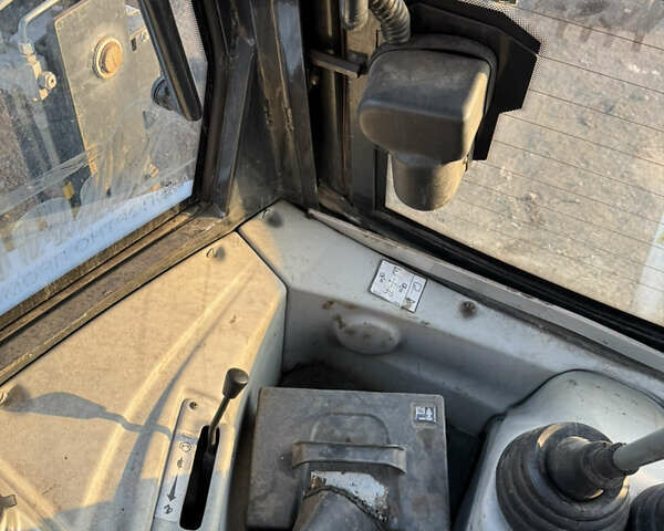 Белый Бобкэт B, объемом двигателя 0 л и пробегом 100 тыс. км за 53000 $, фото 31 на Automoto.ua