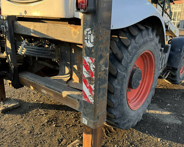 Белый Бобкэт B, объемом двигателя 0 л и пробегом 100 тыс. км за 53000 $, фото 11 на Automoto.ua