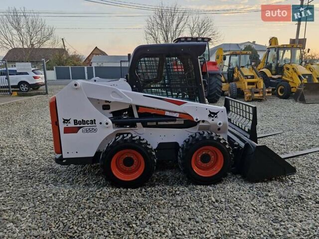 Бобкэт S550, объемом двигателя 2.2 л и пробегом 250 тыс. км за 29651 $, фото 6 на Automoto.ua