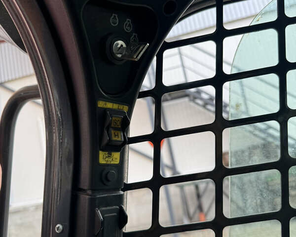 Бобкет S570, об'ємом двигуна 2.3 л та пробігом 6 тис. км за 29999 $, фото 7 на Automoto.ua