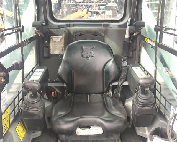 Бобкэт T740 2015 в Луцке на Automoto.ua Белый Бобкэт T740, объемом двигателя 3.8 л и пробегом 4 тыс. км за 61422 $, фото 9 на Automoto.ua