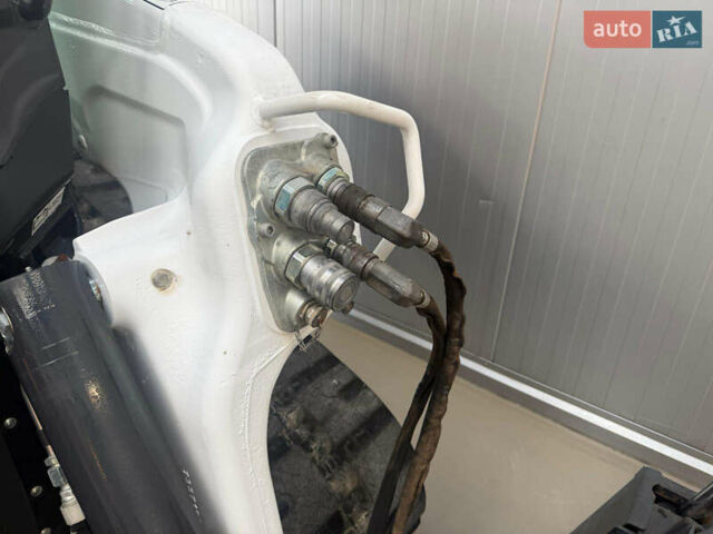 Бобкэт T870, объемом двигателя 0 л и пробегом 1 тыс. км за 115914 $, фото 4 на Automoto.ua