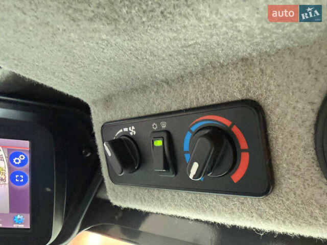 Бобкэт T870, объемом двигателя 0 л и пробегом 1 тыс. км за 115914 $, фото 5 на Automoto.ua