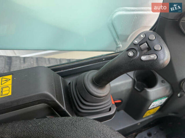 Бобкэт T870, объемом двигателя 0 л и пробегом 1 тыс. км за 115914 $, фото 9 на Automoto.ua