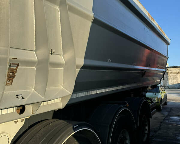 Чорний Бодекс КІС, об'ємом двигуна 0 л та пробігом 100 тис. км за 25500 $, фото 3 на Automoto.ua