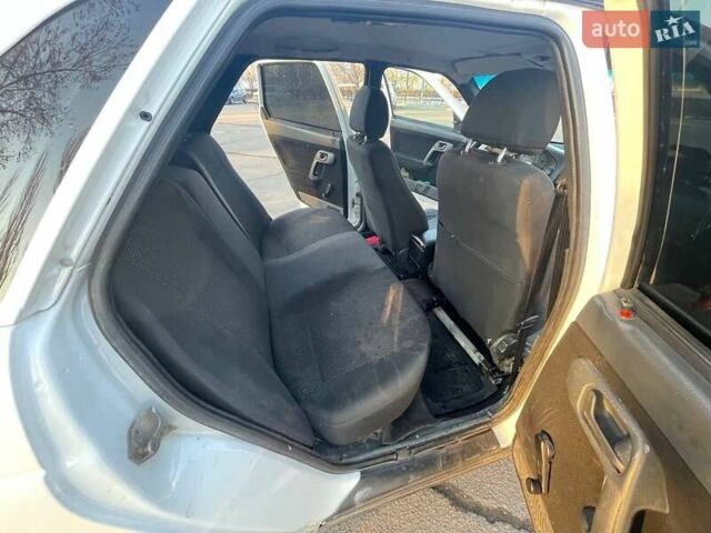 Богдан 2110 2013 в Южноукраинске на Automoto.ua Белый Богдан 2110, объемом двигателя 1.6 л и пробегом 283 тыс. км за 2800 $, фото 6 на Automoto.ua