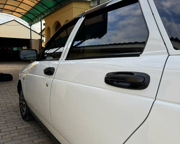 Богдан 2110 2014 в Врадиевке на Automoto.ua Белый Богдан 2110, объемом двигателя 1.6 л и пробегом 130 тыс. км за 2800 $, фото 15 на Automoto.ua