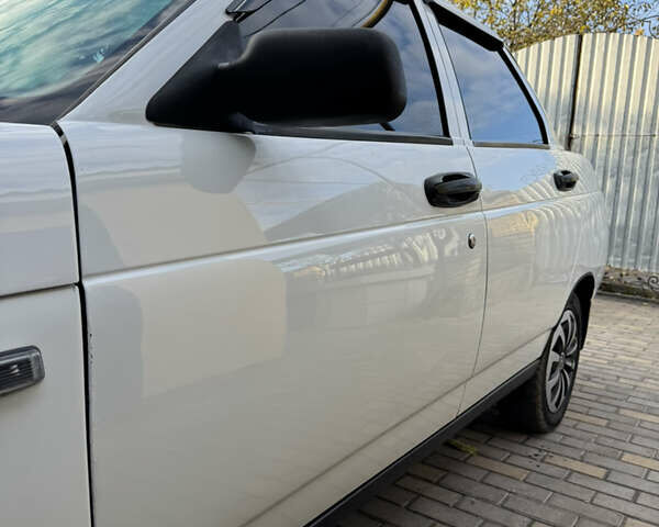 Богдан 2110 2014 в Врадиевке на Automoto.ua Белый Богдан 2110, объемом двигателя 1.6 л и пробегом 130 тыс. км за 2800 $, фото 7 на Automoto.ua