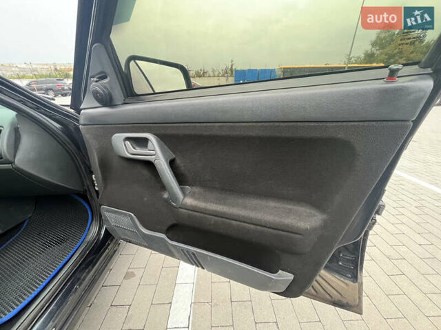 Черный Богдан 2110, объемом двигателя 1.6 л и пробегом 255 тыс. км за 3200 $, фото 12 на Automoto.ua
