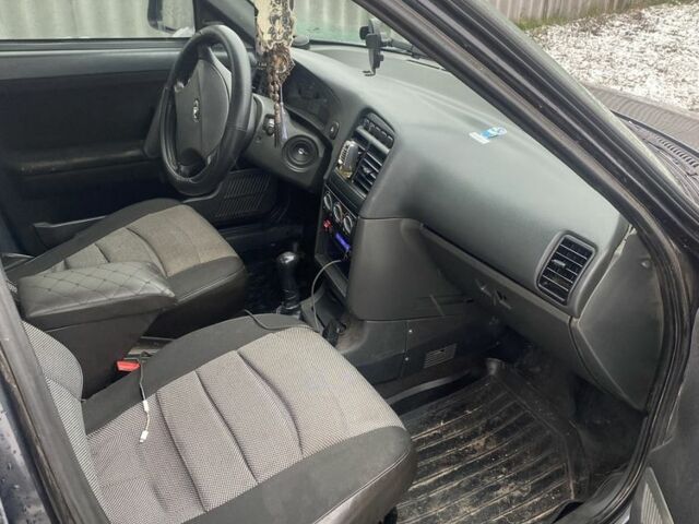 Черный Богдан 2110, объемом двигателя 1.6 л и пробегом 3 тыс. км за 2100 $, фото 5 на Automoto.ua