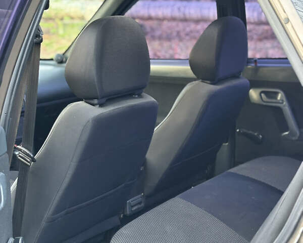 Коричневый Богдан 2110, объемом двигателя 1.6 л и пробегом 163 тыс. км за 2450 $, фото 11 на Automoto.ua