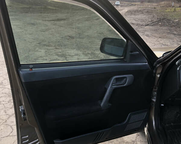 Коричневий Богдан 2110, об'ємом двигуна 1.5 л та пробігом 192 тис. км за 3250 $, фото 9 на Automoto.ua
