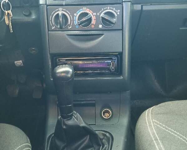 Богдан 2110, объемом двигателя 1.6 л и пробегом 90 тыс. км за 2300 $, фото 14 на Automoto.ua