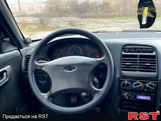 Богдан 2110, объемом двигателя 1.6 л и пробегом 250 тыс. км за 2699 $, фото 9 на Automoto.ua