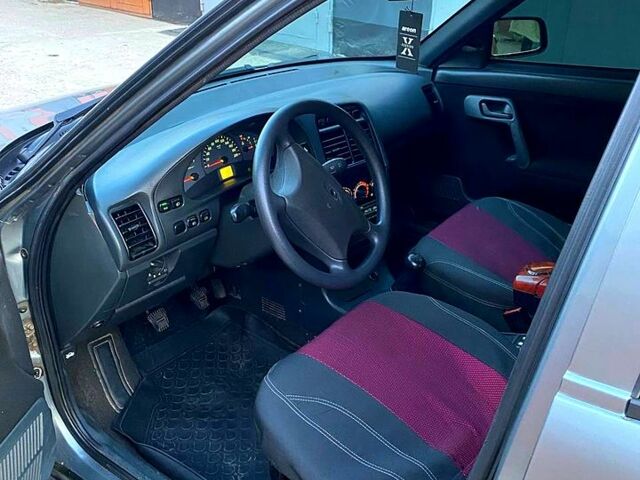 Богдан 2110, объемом двигателя 1.6 л и пробегом 100 тыс. км за 2300 $, фото 5 на Automoto.ua