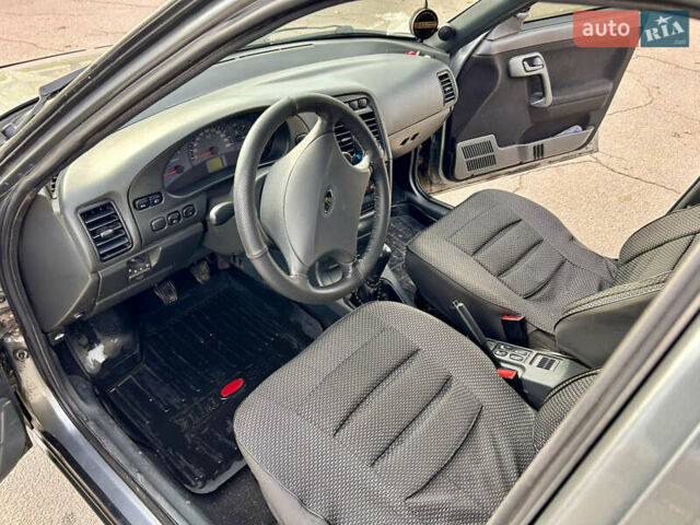 Серый Богдан 2110, объемом двигателя 1.6 л и пробегом 87 тыс. км за 3000 $, фото 8 на Automoto.ua