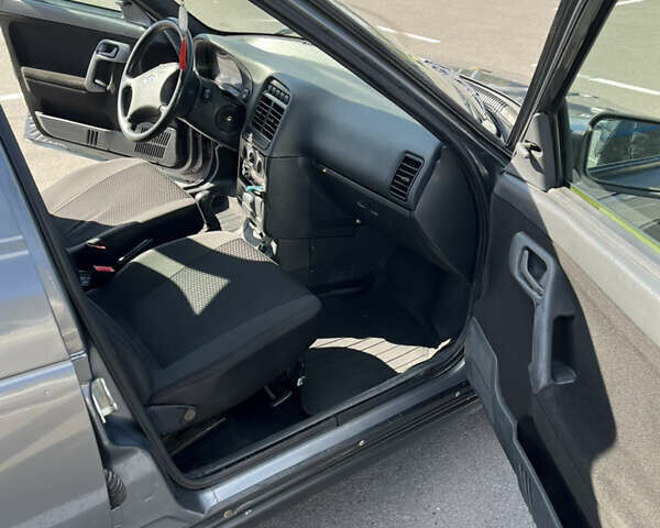 Сірий Богдан 2110, об'ємом двигуна 1.6 л та пробігом 112 тис. км за 2400 $, фото 7 на Automoto.ua