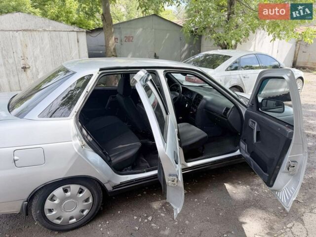 Серый Богдан 2110, объемом двигателя 1.6 л и пробегом 108 тыс. км за 2950 $, фото 9 на Automoto.ua