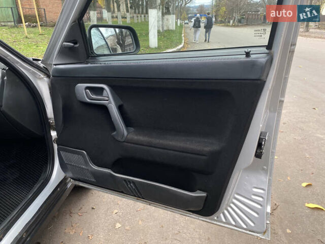 Серый Богдан 2110, объемом двигателя 1.6 л и пробегом 190 тыс. км за 2999 $, фото 9 на Automoto.ua