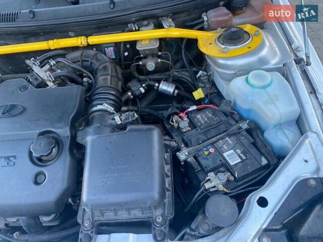 Серый Богдан 2110, объемом двигателя 1.6 л и пробегом 150 тыс. км за 2700 $, фото 3 на Automoto.ua