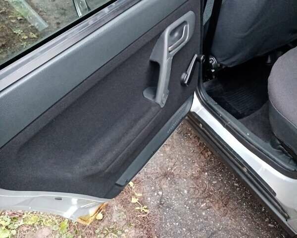 Серый Богдан 2110, объемом двигателя 1.6 л и пробегом 195 тыс. км за 2499 $, фото 18 на Automoto.ua