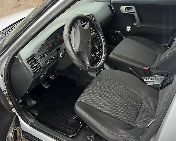 Серый Богдан 2110, объемом двигателя 1.6 л и пробегом 125 тыс. км за 2800 $, фото 6 на Automoto.ua