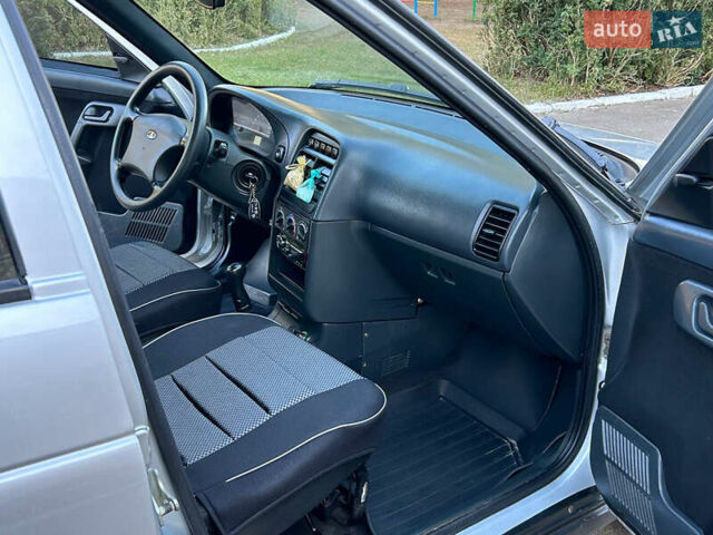 Серый Богдан 2110, объемом двигателя 1.6 л и пробегом 180 тыс. км за 2999 $, фото 17 на Automoto.ua
