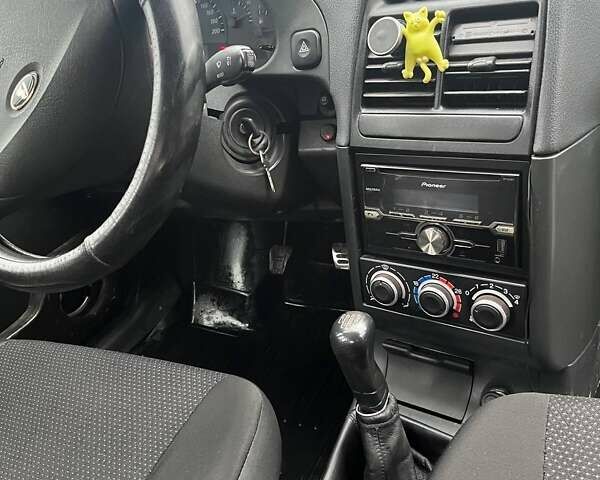 Серый Богдан 2110, объемом двигателя 1.6 л и пробегом 125 тыс. км за 2800 $, фото 13 на Automoto.ua