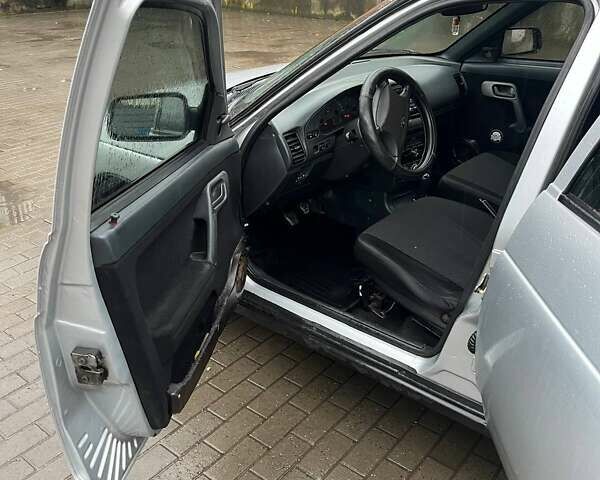 Серый Богдан 2110, объемом двигателя 1.6 л и пробегом 125 тыс. км за 2800 $, фото 7 на Automoto.ua