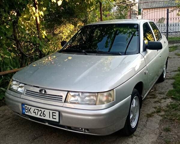 Серый Богдан 2110, объемом двигателя 1.6 л и пробегом 195 тыс. км за 2555 $, фото 3 на Automoto.ua