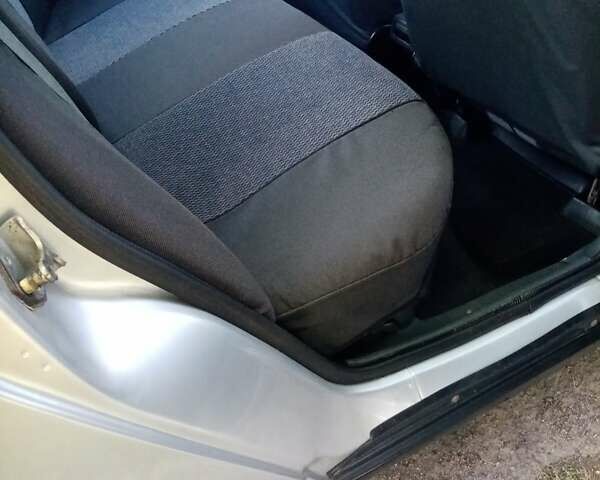 Серый Богдан 2110, объемом двигателя 1.6 л и пробегом 195 тыс. км за 2555 $, фото 24 на Automoto.ua