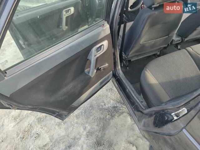 Чорний Богдан 211040, об'ємом двигуна 1.6 л та пробігом 106 тис. км за 2750 $, фото 20 на Automoto.ua