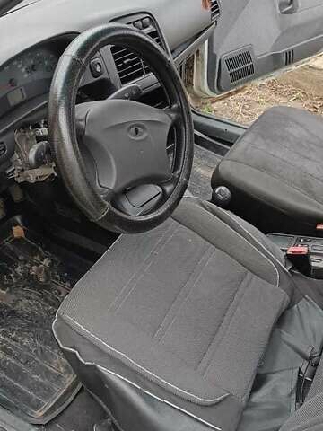 Белый Богдан 2111, объемом двигателя 1.6 л и пробегом 190 тыс. км за 1500 $, фото 3 на Automoto.ua