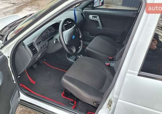 Білий Богдан 2111, об'ємом двигуна 1.6 л та пробігом 60 тис. км за 3650 $, фото 20 на Automoto.ua