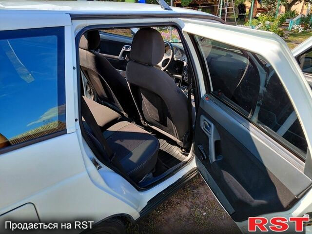 Белый Богдан 2111, объемом двигателя 1.6 л и пробегом 117 тыс. км за 3000 $, фото 6 на Automoto.ua