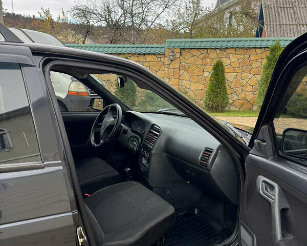 Черный Богдан 2111, объемом двигателя 1.6 л и пробегом 196 тыс. км за 1750 $, фото 7 на Automoto.ua