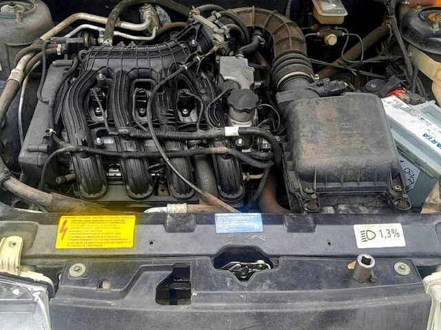 Черный Богдан 2111, объемом двигателя 1.5 л и пробегом 211 тыс. км за 1500 $, фото 2 на Automoto.ua