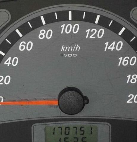 Черный Богдан 2111, объемом двигателя 1.6 л и пробегом 170 тыс. км за 2200 $, фото 6 на Automoto.ua