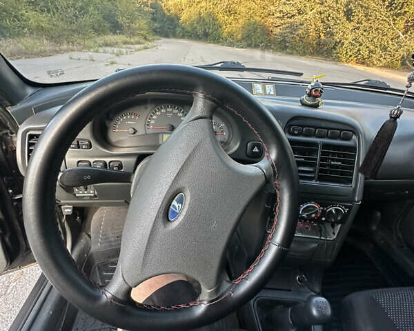 Черный Богдан 2111, объемом двигателя 1.6 л и пробегом 135 тыс. км за 2300 $, фото 12 на Automoto.ua