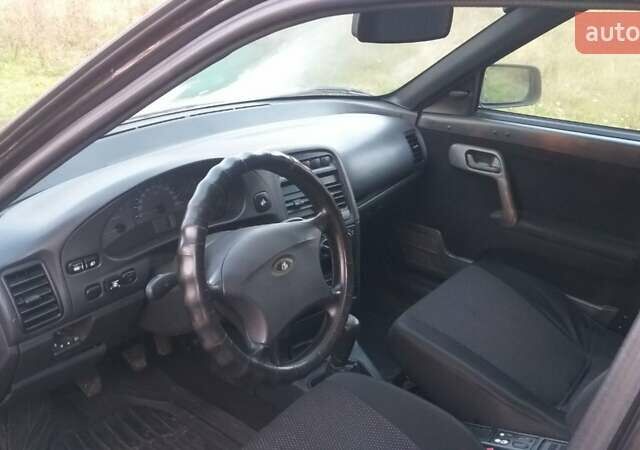 Черный Богдан 2111, объемом двигателя 1.6 л и пробегом 212 тыс. км за 3000 $, фото 4 на Automoto.ua