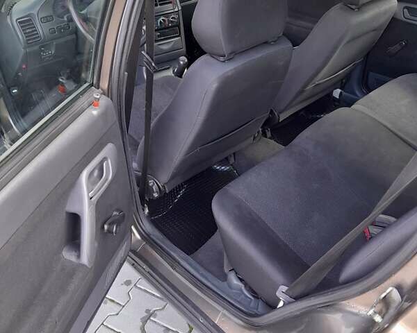 Коричневый Богдан 2111, объемом двигателя 1.6 л и пробегом 135 тыс. км за 1999 $, фото 18 на Automoto.ua