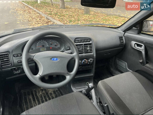 Серый Богдан 2111, объемом двигателя 1.6 л и пробегом 173 тыс. км за 2600 $, фото 5 на Automoto.ua