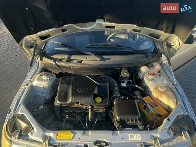 Серый Богдан 2111, объемом двигателя 1.6 л и пробегом 250 тыс. км за 2000 $, фото 8 на Automoto.ua