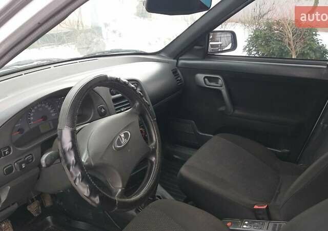 Серый Богдан 2111, объемом двигателя 1.6 л и пробегом 200 тыс. км за 3000 $, фото 4 на Automoto.ua