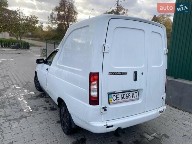 Богдан 2310 2011 в Черновцах на Automoto.ua Белый Богдан 2310, объемом двигателя 1.6 л и пробегом 178 тыс. км за 2800 $, фото 1 на Automoto.ua