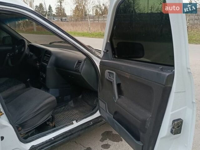 Белый Богдан 2310, объемом двигателя 1.6 л и пробегом 430 тыс. км за 2200 $, фото 13 на Automoto.ua